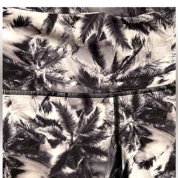Noli Palm Tree leggings black and white yoga pants size XS - Picture 7 of 8